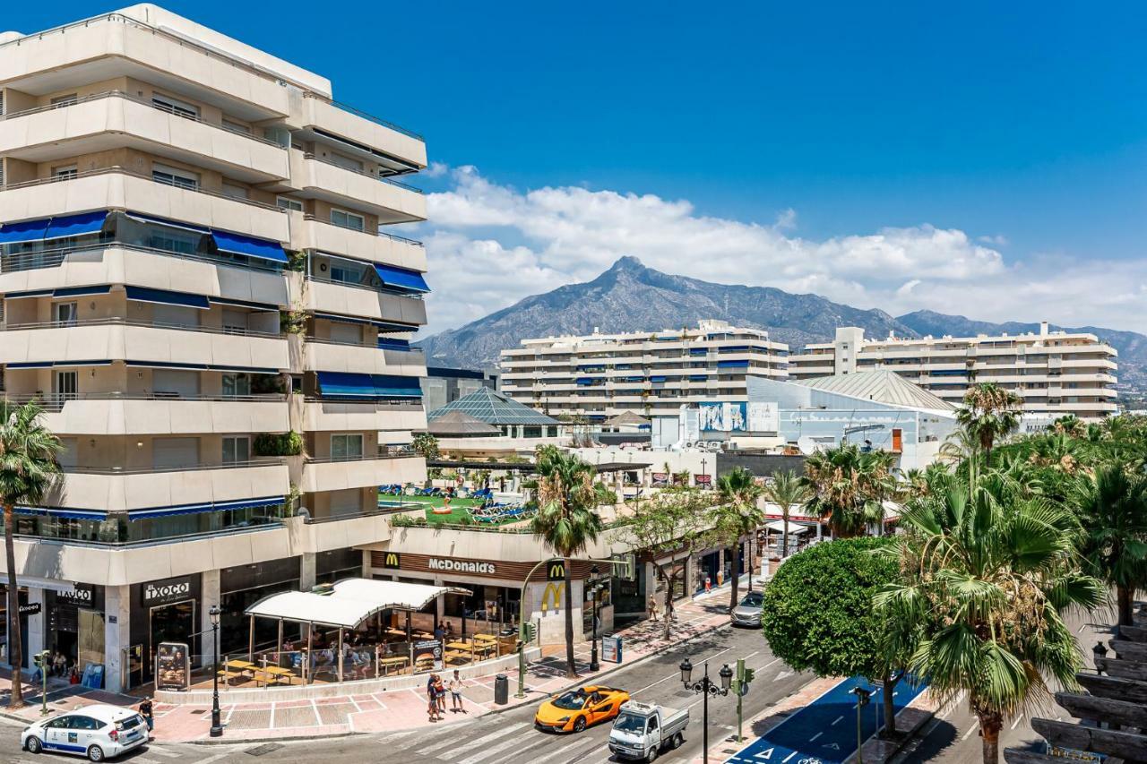 By Riva - Luxurious, Exclusive 2 Bedroom Apt Inside Puerto Banus マルベーリャ エクステリア 写真