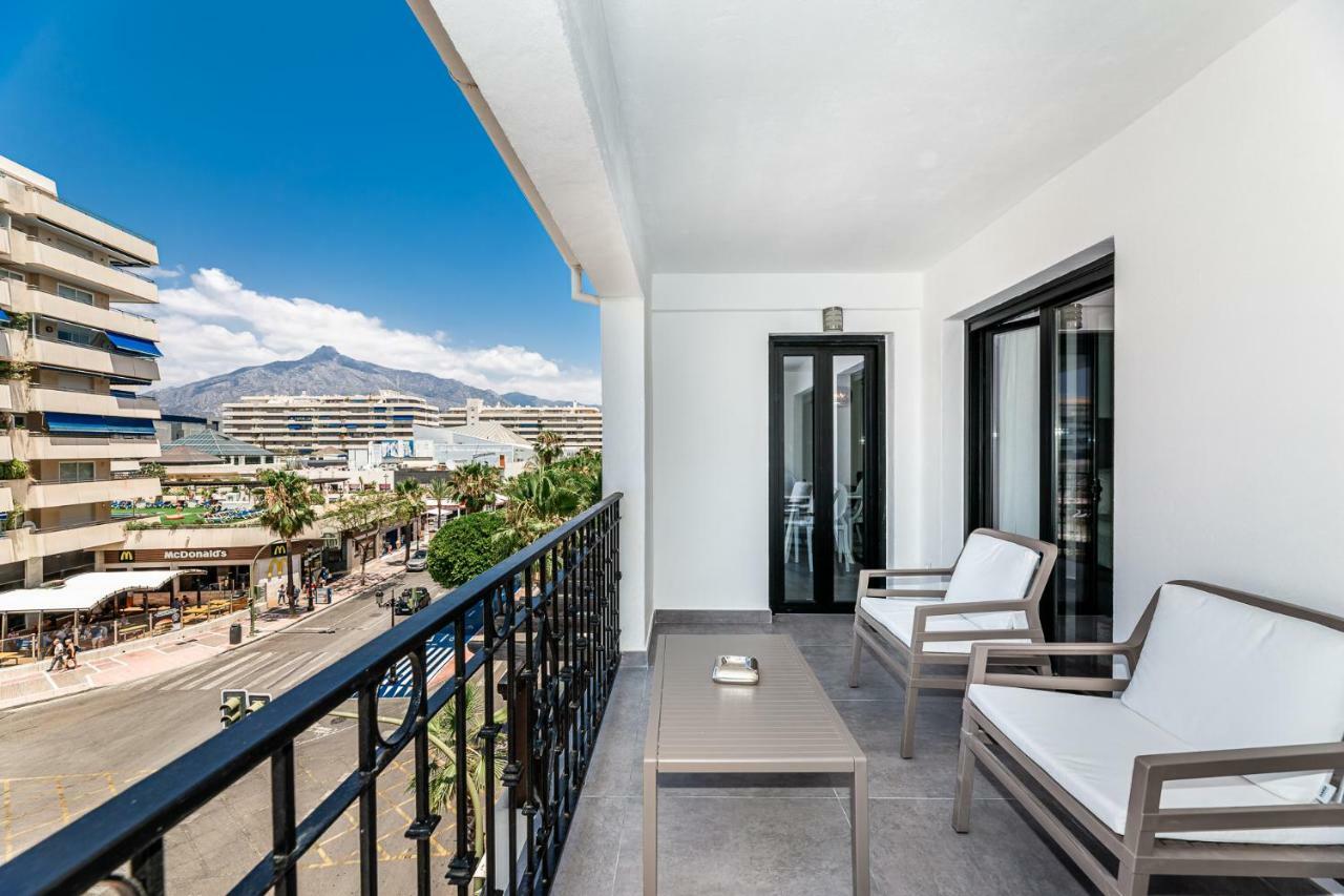 By Riva - Luxurious, Exclusive 2 Bedroom Apt Inside Puerto Banus マルベーリャ エクステリア 写真